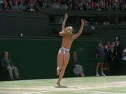 Garçonete correu nua em Wimbledon há 30 anos: 'Sou atrevida'