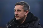Gary Neville critica zaga argentina e diz que Messi 'esconde' fragilidades