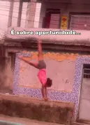 Ginasta de 11 anos viraliza com treino em mureta no Rio