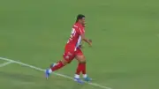Gol de Gustavo Aguiar leva Democrata à semifinal do Módulo 2