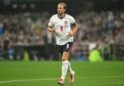 Gol de pênalti de Kane reacende debate sobre eliminação do Brasil