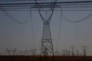 Governo antecipa energia de 6 contratos para reforçar sistema contra El Niño