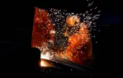 Governo do Reino Unido assume controle da British Steel para proteger produção e empregos