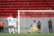 Grando brilha com dois pênaltis defendidos na vitória do Grêmio sobre o Cruzeiro