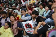 Greve de fome de ativista indiano amplia pressão sobre Modi