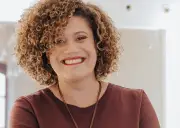 Grupo Neo reforça expansão na América Latina com Viviana Lopes