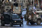 Grávida palestina perde bebê após ambulância ficar retida em posto de controle israelense