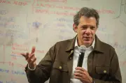 Haddad critica gestão Tarcísio após falhas em trens privatizados em SP
