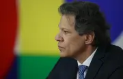 Haddad: Flávio e Trump querem privatizar Pix; São Paulo será mais prejudicado
