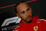 Hamilton admite sequência de erros e nova punição: 'Assim se perdem campeonatos'