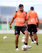 Henrique Dourado enfrenta 10 jogos sem gols pelo Botafogo-PB na Série C