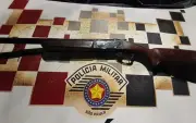 Homem agride e ameaça companheira grávida com espingarda em Itupeva