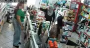Homem armado com faca rouba R$ 400 de farmácia em Divinópolis e é preso
