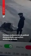 Homem furta arma de PM desacordado em acidente na Baixada Fluminense