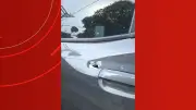 Homem morto a tiros dentro de carro ao chegar em casa em Manaus