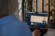 IA da Meta bane contas por engano; usuários perdem acesso a redes sociais