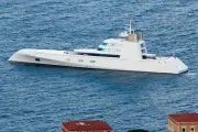 Iate futurista de bilionário russo tem design de submarino e custa US$ 300 mi