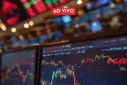 Ibovespa cai 0,46% com petróleo a US$ 100 e juros futuros em alta