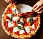 iFood: 50 milhões de pizzas entregues no 1º semestre; calabresa é a favorita
