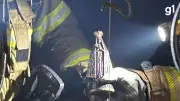 Imagem de Nossa Senhora Aparecida intacta após incêndio em Erechim