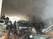 Incêndio atinge galpão de peças automotivas em Governador Valadares