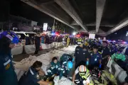 Incêndio em pub de Bangkok deixa 27 mortos e 63 feridos
