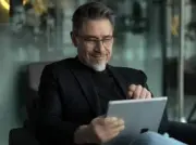 InfoMoney envia notícias primeiro por newsletter antes do site