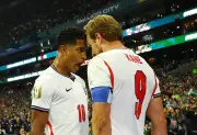 Inglaterra vence México por 3 a 2 e avança às quartas da Copa