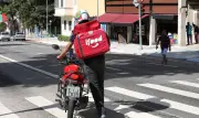 INSS não pode mais negar benefícios a entregadores do iFood automaticamente