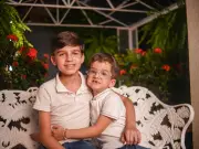 Irmãos no Acre com doença rara buscam cura nos EUA; família precisa de R$ 5,2 milhões