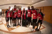 Jairzinho visita delegação do Vitória antes de duelo com Botafogo