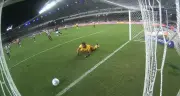Jajá marca golaço e Lucas Arcanjo falha em Remo x Vitória pela Série B