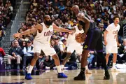 James Harden aceita reduzir salário para jogar com LeBron James no Cleveland Cavaliers
