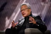 Jaqueta de couro de CEO da Nvidia vai a leilão por R$ 220 mil