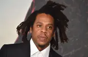 Jay-Z libera faixas bônus do álbum 4:44 em streaming após 9 anos