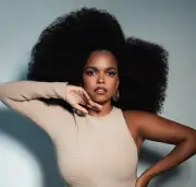 Jeniffer Nascimento: maternidade e força feminina em 'Quem Ama Cuida'