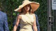 Jennifer Lopez gera polêmica ao usar chapéu em Wimbledon