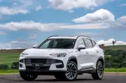 Jetour S06 chega ao Brasil como SUV híbrido plug-in mais acessível