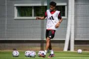 JJ Gabriel, de 15 anos, é promovido ao time principal do Manchester United