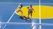Jogadora suspensa por 5 anos após chutar cabeça de adversária em futsal no Ceará