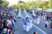 Joinville: Dance Parade reúne 5 mil dançarinos em desfile coreografado