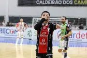 Joinville derrota Cascavel por 3 a 1 e assume liderança da LNF