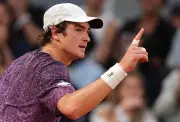 João Fonseca x Safiullin em Wimbledon: horário e transmissão