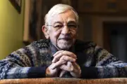 João Silvério Trevisan revisita perdas e conquistas em novo livro