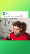 Jorginho brinca com garotos do Ninho e vira 'paizão' no Flamengo