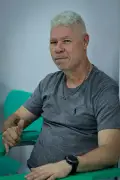 Jornalista Edson Júnior recebe alta após AVC enquanto dirigia