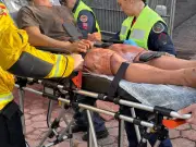 Jovem soterrado em Blumenau é salvo por colegas de trabalho