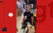 Jovem vítima de injúria racial na Bahia fala sobre ataque de torcedor argentino