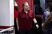 Julio Casares renuncia ao Conselho e entrega título de sócio do São Paulo