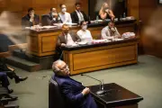 Justiça manda pai de Jairinho apagar ataques contra pai de Henry Borel